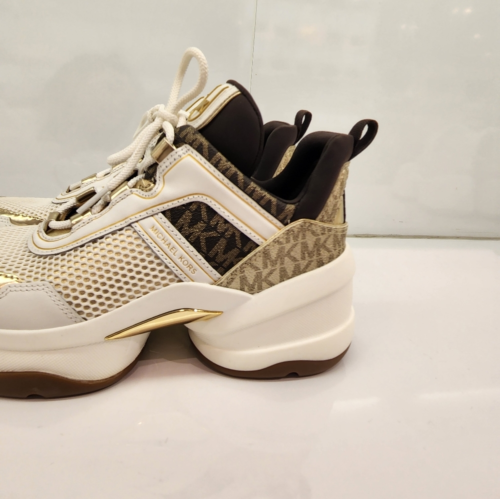 New Michael Kors shoes sneakers